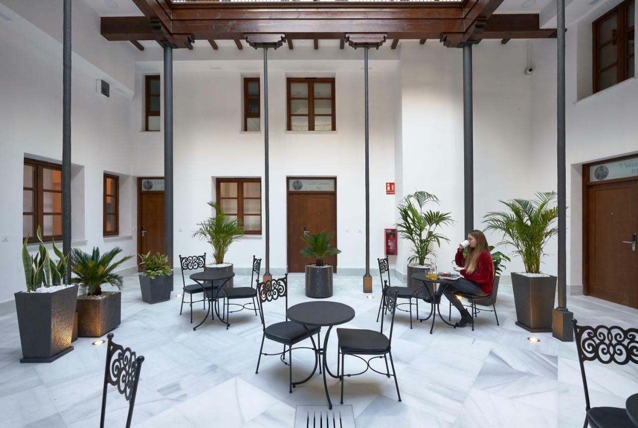 Palacio Buenavista Seville Luaran gambar