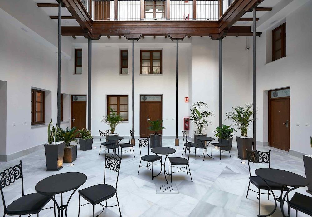 Palacio Buenavista Seville Luaran gambar